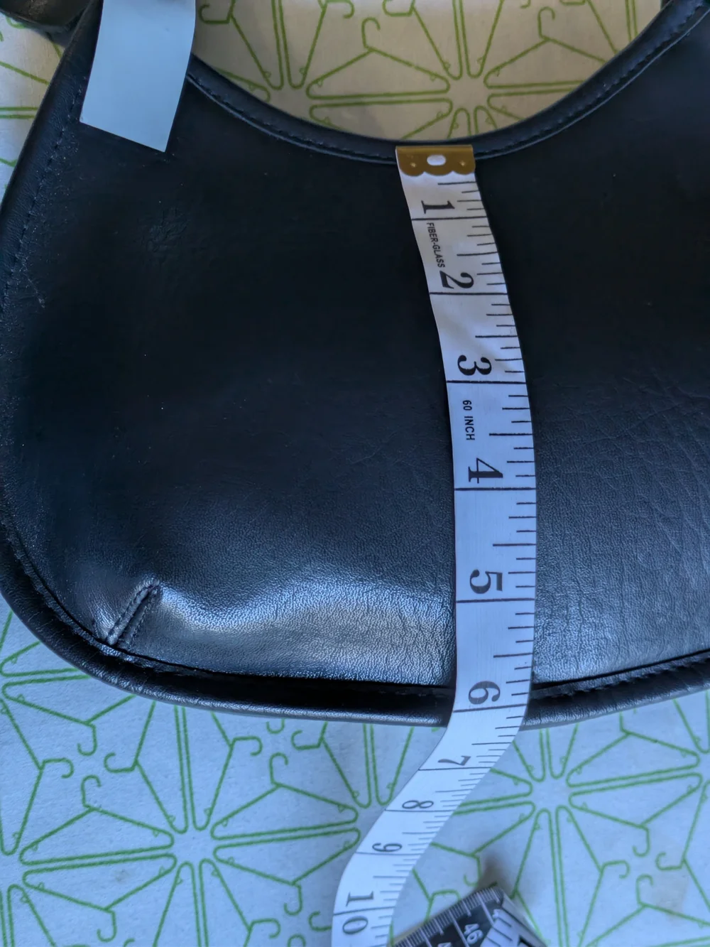 Classic Black Shoulder Bag - Elegant Everyday Style